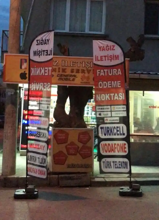 Cep Telefoncu Olta Bayrağı-25