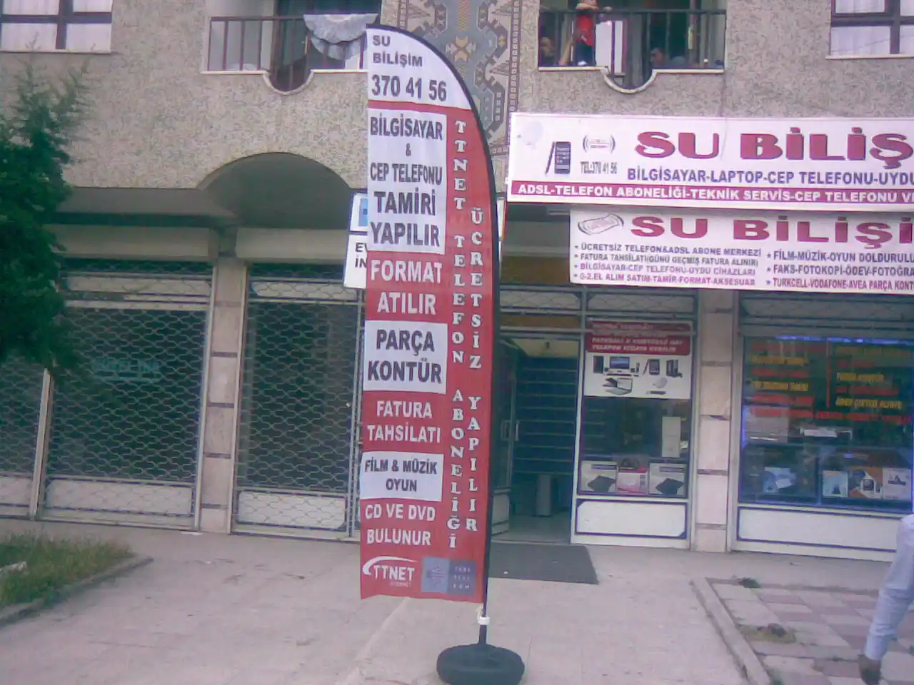 Cep Telefoncu Olta Bayrağı-61