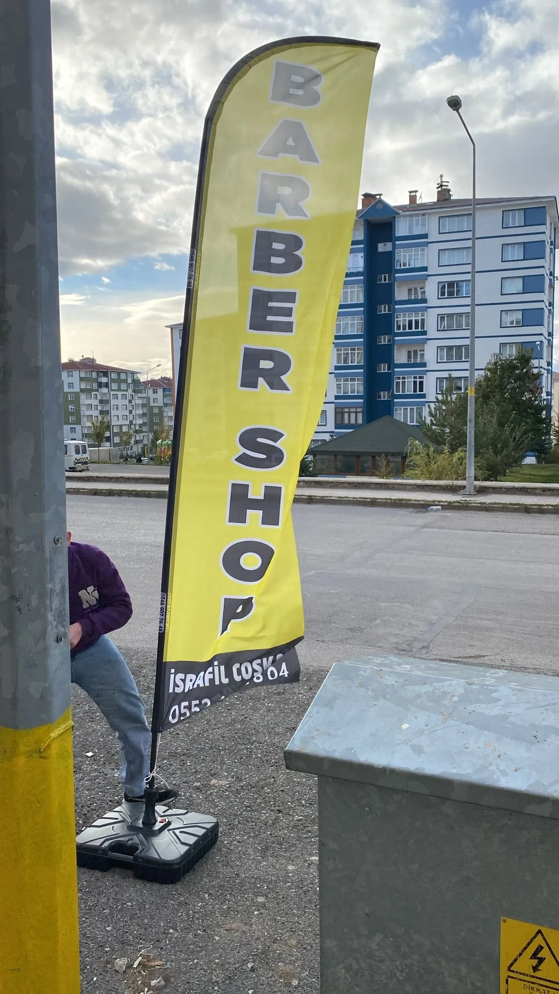 Erkek Kuaförü Olta Bayrağı-24